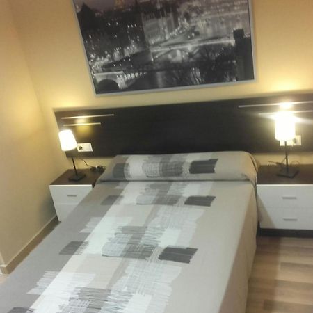 Pension Avenida Vilafranca del Penedès Chambre photo